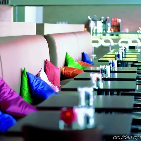 Stroom Hotel 4*